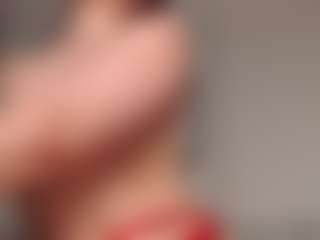 Red-RoxyFoxy's Live Sex Cam Show