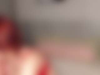 Red-RoxyFoxy's Live Sex Cam Show