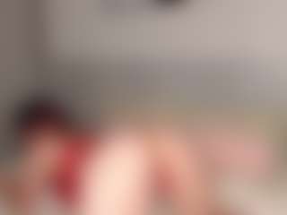 Red-RoxyFoxy's Live Sex Cam Show