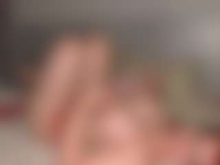 Red-RoxyFoxy's Live Sex Cam Show