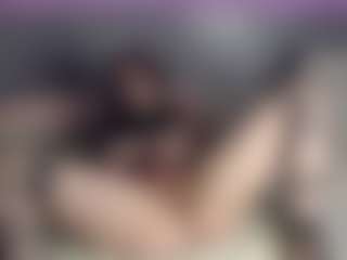 Red-RoxyFoxy's Live Sex Cam Show
