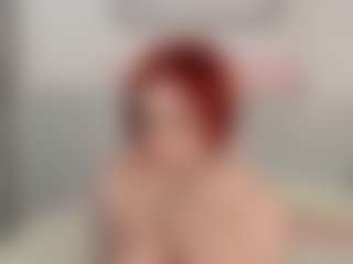 Live cam show with Red-RoxyFoxy - Smoking on Dolls Live