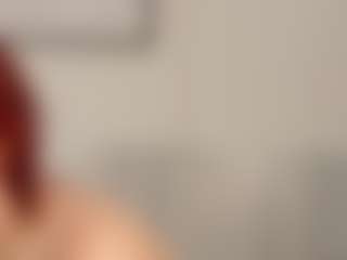Live cam show with Red-RoxyFoxy - Thick on fuklive.com