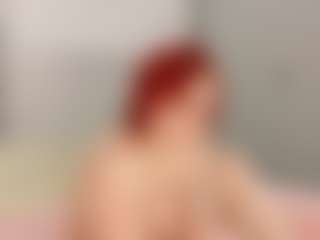 Live cam show with Red-RoxyFoxy - Average on TastyBlacksLive