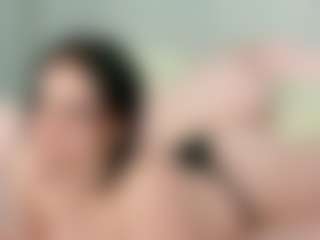 Red-RoxyFoxy's Live Sex Cam Show