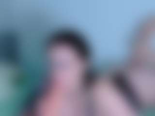 Red-RoxyFoxy's Live Sex Cam Show