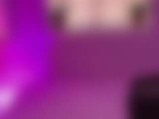 Live cam show with tifannyy-dh1 - New Blowjob on AdultVida.com