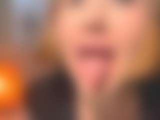 TrenaHerny's Live Sex Cam Show