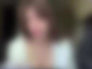 Live cam show with YadiraSwarm - Facial on Camming Site
