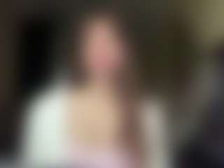 Live cam show with YadiraSwarm - Brown Eyes on livesuperchat.net