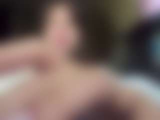 Live cam show with YadiraSwarm - New Blowjob on livesuperchat.net