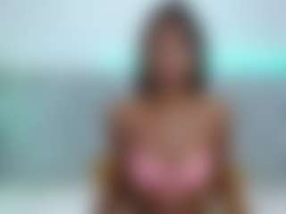 AmaraBennett's Live Sex Cam Show