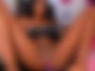 AmaraBennett's Live Sex Cam Show
