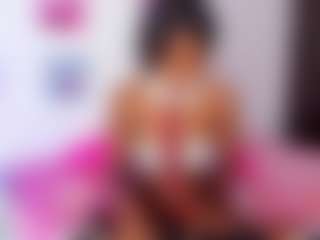 AmaraBennett's Live Sex Cam Show