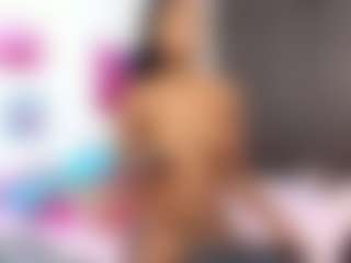 Live cam show with AmaraBennett - Facial on Camsoda