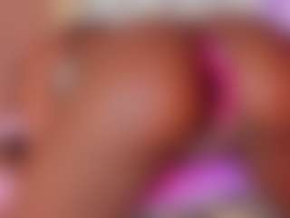 Show en direct avec AmaraBennett - Facial sur Camsoda