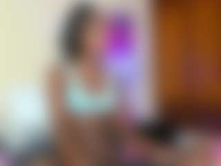 AmaraBennett's Live Sex Cam Show