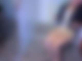 Live cam show with annylittle - Latina on CamClone | colombia