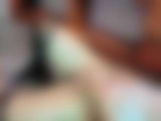 Live cam show with annylittle - Drinking on Camiplay Live