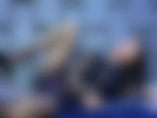 Live cam show with annylittle - Shower on Hubzter Live