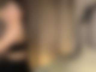 Live cam show with CtrlMeBaby - Tease on Hubzter Live