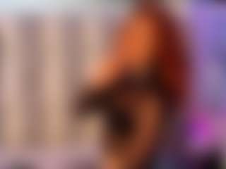 Live cam show with DannaGlow - Thin on slutload