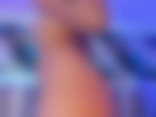 DannaGlow's Live Sex Cam Show