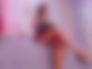 Live cam show with ElenaaFoster - Joi on Camsoda