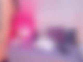 Live cam show with ElenaaFoster - New Petite on SxyPornLive