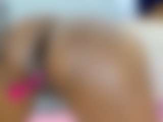 Live cam show with francesca-doll - Ass Bouncing on Dolls Live