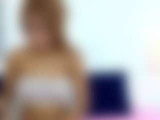 Live cam show with francesca-doll - New Toys on Sweet Sext