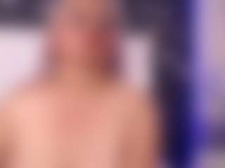 Live cam show with HunterBella - Blonde Hair on Fit Hotties