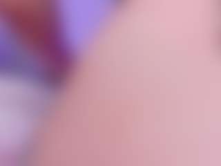 Live cam show with Luna-Alhara - Average on Uber Horny