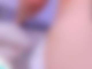 Live cam show with Luna-Alhara - Average on Camsoda