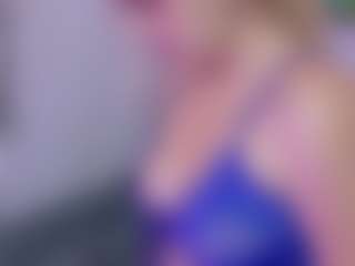 Live cam show with pretty-tay - Tease on SpankPalCams