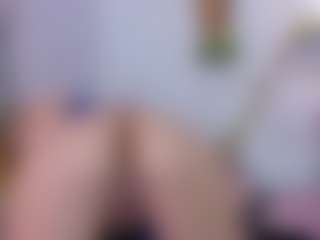 Live cam show with pretty-tay - Fullynaked on Dare Cams