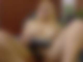 pretty-tay's Live Sex Cam Show