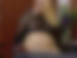 pretty-tay's Live Sex Cam Show