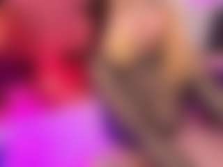 Live cam show with pretty-tay - Rubia on CamSextacy