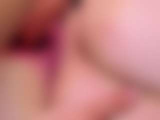 Live cam show with Sam-violeta - Curvy on crypto-cams