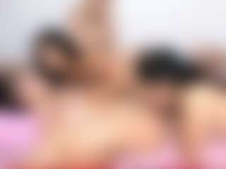 Space-Cutegiirls's Live Sex Cam Show