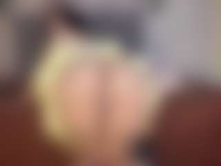 Live cam show with SweetBlaire - Average on Strip Flash - Live Sex Shows