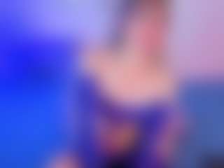 Live cam show with Wanda - Blonde Hair Dildo on Camsoda
