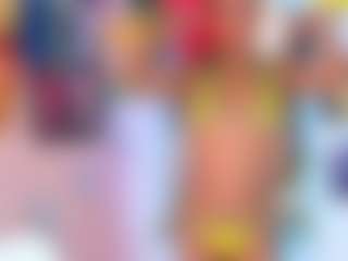 Live cam show with Zeendaya - Ebony Teen (18+) on Hubzter Live