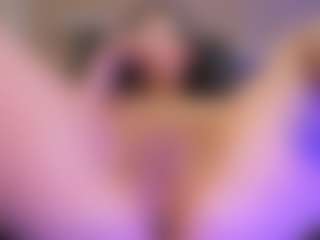 ZoeMillerx's Live Sex Cam Show