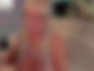Live cam show with AnnaCoolidge - New Shaved Pussy on Dolls Live