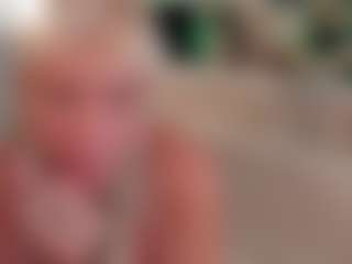 AnnaCoolidge MILF webcam performer live streaming