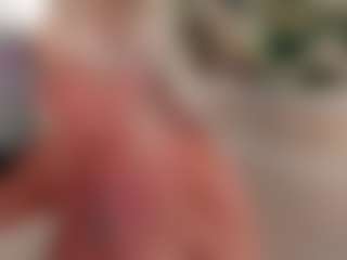 Live cam show with AnnaCoolidge - Granny Latina on crypto-cams