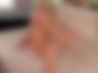 Live cam show with AnnaCoolidge - Cute on Soda Cam