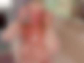 Live cam show with AnnaCoolidge - Latina Mature on Uber Horny